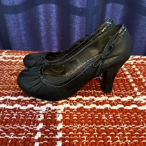 Mudd Heels